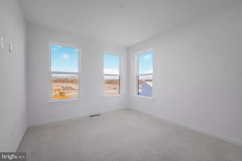 Bedroom - 16013 Hyde Park Pl, Bowie, MD 20716 photo 6 of 11