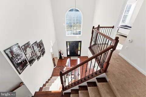 Entry Way - 11904 Parallel Rd, Bowie, MD 20720 photo 3 of 23