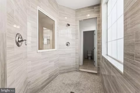 Entry Way - 11904 Parallel Rd, Bowie, MD 20720 photo 17 of 23