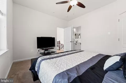 Bedroom - 11904 Parallel Rd, Bowie, MD 20720 photo 4 of 6