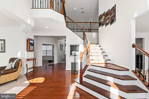 Entry Way - 11904 Parallel Rd, Bowie, MD 20720 photo 2 of 23