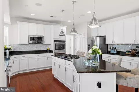 Kitchen - 11904 Parallel Rd, Bowie, MD 20720 photo 4 of 7