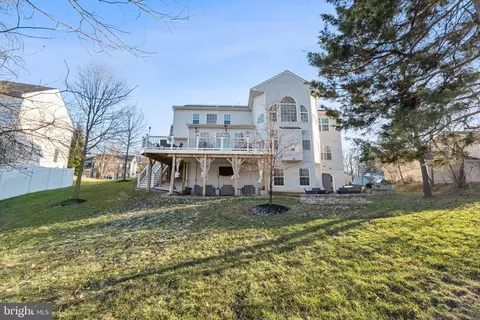 Exterior - 11904 Parallel Rd, Bowie, MD 20720 photo 6 of 20