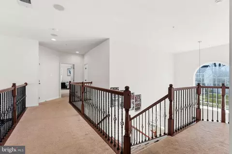 Entry Way - 11904 Parallel Rd, Bowie, MD 20720 photo 12 of 23
