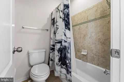 Bath - 11904 Parallel Rd, Bowie, MD 20720 photo 1 of 1