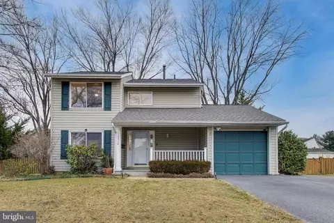 15510 Peach Walker Dr, Bowie, MD 20716