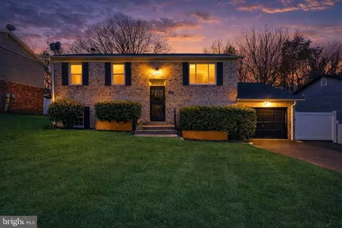 4901 Iverson Pl, Temple Hills, MD 20748