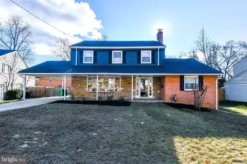 13131 Oriole Dr, Beltsville, MD 20705