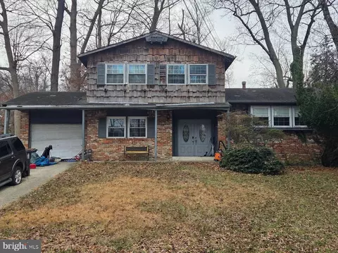 716 Calvert Ln, Fort Washington, MD 20744