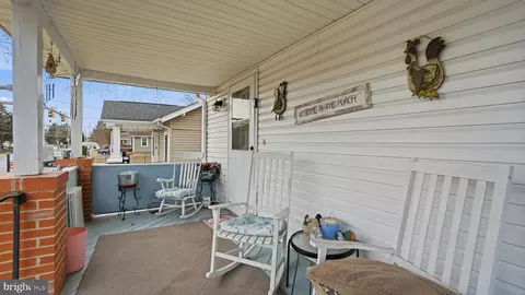 509 4th St, Laurel, MD 20707 photo 3