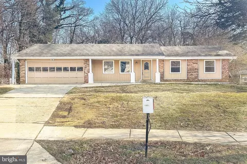 5304 Woodland Blvd, Oxon Hill, MD 20745