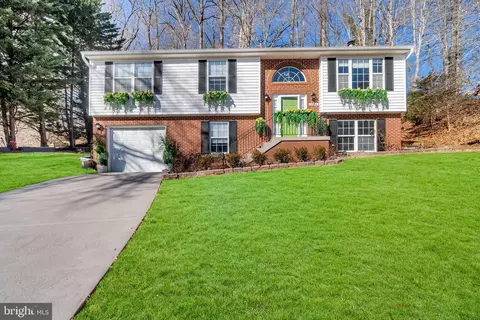 12014 Fairway Manor Ct, Marlboro, MD 20772