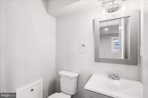 Bath - 501-503 8th St, Laurel, MD 20707 photo 4 of 7