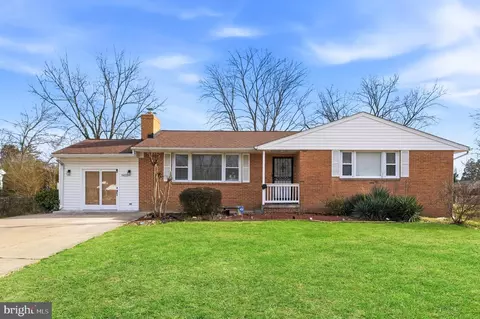 9412 Gwynndale Dr, Clinton, MD 20735