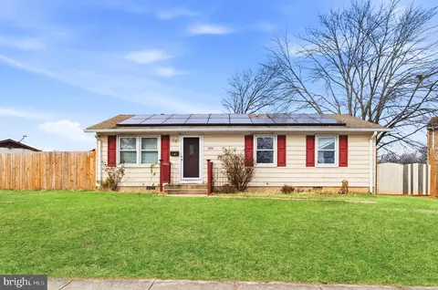 2200 Kent Village Dr, Landover, MD 20785