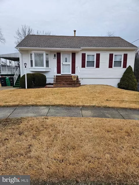 606 Sisalbed Ct, Capitol Heights, MD 20743