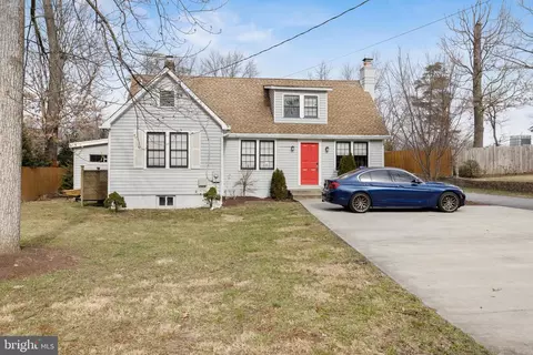9226 Fowler Ln, Lanham, MD 20706 photo 4