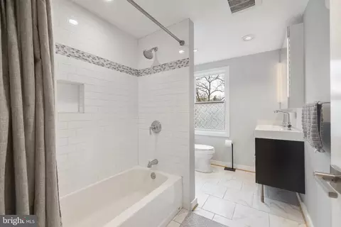 9226 Fowler Ln, Lanham, MD 20706 photo 17