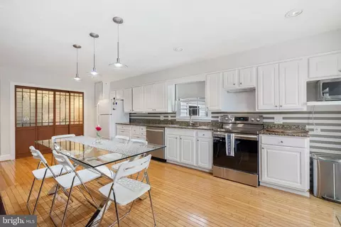 9226 Fowler Ln, Lanham, MD 20706 photo 8