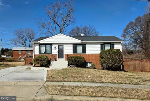 7225 Dominion Dr, Oxon Hill, MD 20745