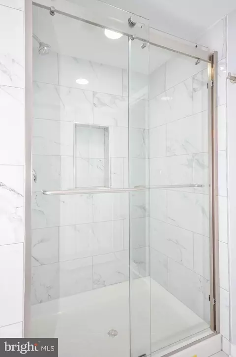 Bath - 9104 Sheridan Ct, Lanham, MD 20706 photo 4 of 4