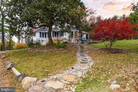 6112 Naval Ave, Lanham, MD 20706