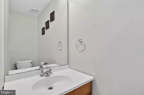 Entry Way - 2632 Nemo Ct, Bowie, MD 20716 photo 4 of 4