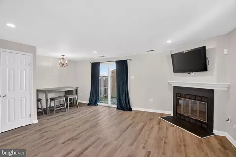 Living - 2632 Nemo Ct, Bowie, MD 20716 photo 2 of 4