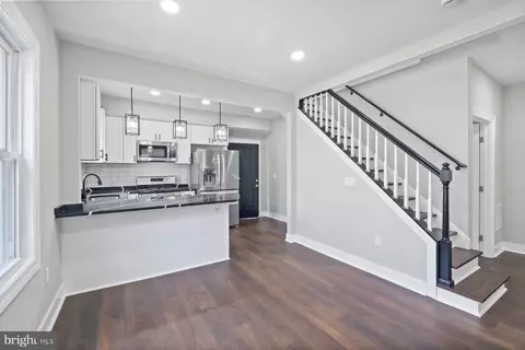 Entry Way - 3405 Eastern Ave, Mount Rainier, MD 20712 photo 3 of 8