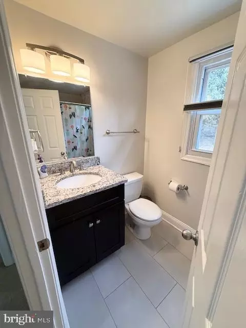 Bath - 3103 Tinder Pl, Bowie, MD 20715 photo 4 of 6