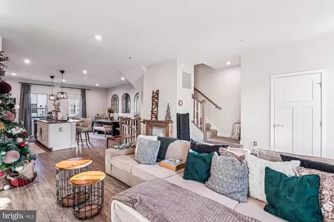 Entry Way - 136 Green Branch Rd, Laurel, MD 20708 photo 1 of 14