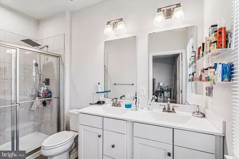 Bath - 136 Green Branch Rd, Laurel, MD 20708 photo 1 of 2