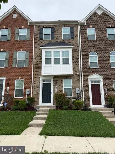 9926 New Pointe Dr, Marlboro, MD 20774