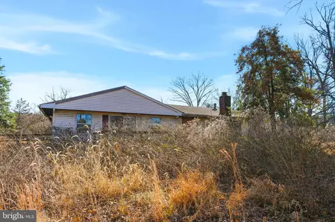 9200 Pleasant Ct, Laurel, MD 20708 photo 10