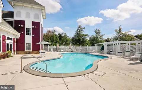 Exterior - 7214 Piney Woods Pl, Laurel, MD 20707 photo 3 of 4