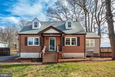 5209 Cochran Rd, Beltsville, MD 20705