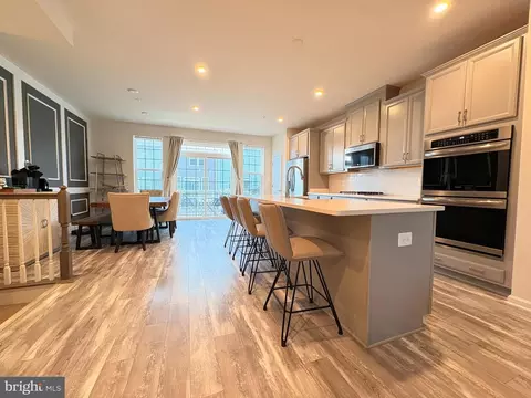 2734 Pinebrook Rd, Landover, MD 20785 photo 17