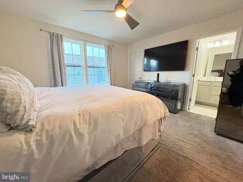 2734 Pinebrook Rd, Landover, MD 20785 photo 43