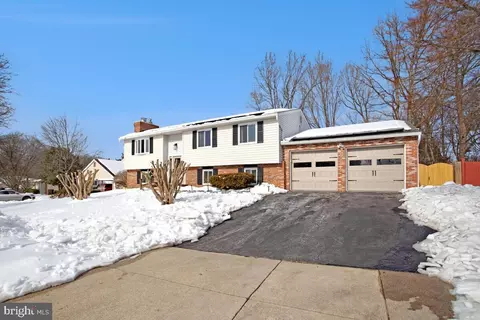 12802 Lode St, Bowie, MD 20720