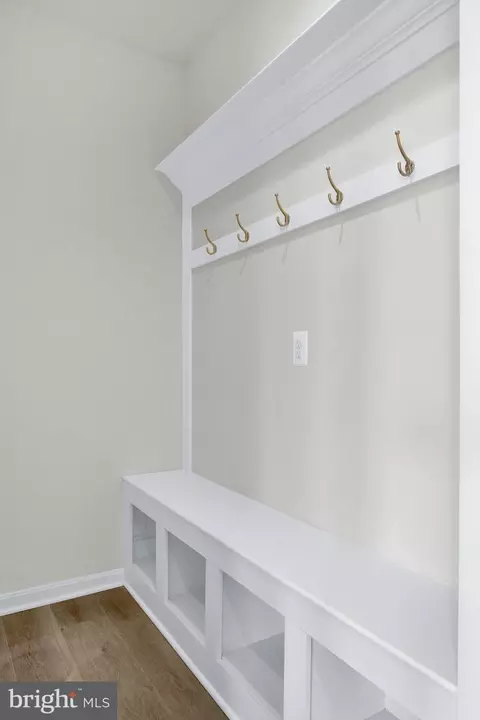9817 Franklin Ave, Lanham, MD 20706 photo 18