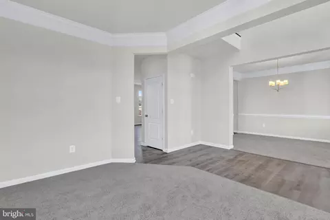 9817 Franklin Ave, Lanham, MD 20706 photo 9