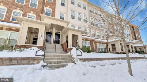 9616 Block St, Lanham, MD 20706