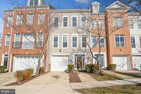 5602 Hartfield Ave, Suitland, MD 20746