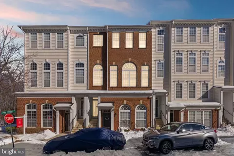 904 Pine Forest Ln, Marlboro, MD 20774