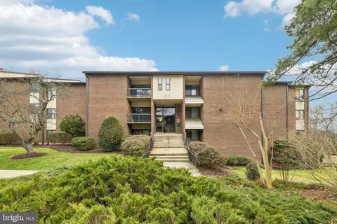 11212 Cherry Hill Rd #302, Beltsville, MD 20705