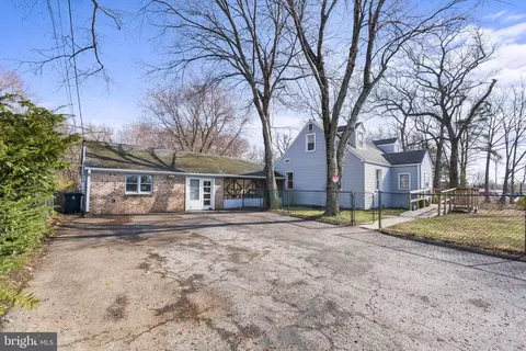301 Bryan Point Rd, Accokeek, MD 20607