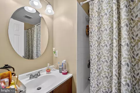 Bath - 12611 Windbrook Dr, Clinton, MD 20735 photo 2 of 2
