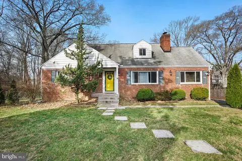 8801 Christina Ln, Clinton, MD 20735