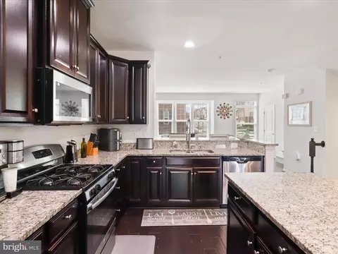 Kitchen - 908 Evers Ave, Capitol Heights, MD 20743 photo 2 of 2