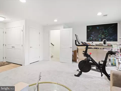 Entry Way - 908 Evers Ave, Capitol Heights, MD 20743 photo 4 of 4